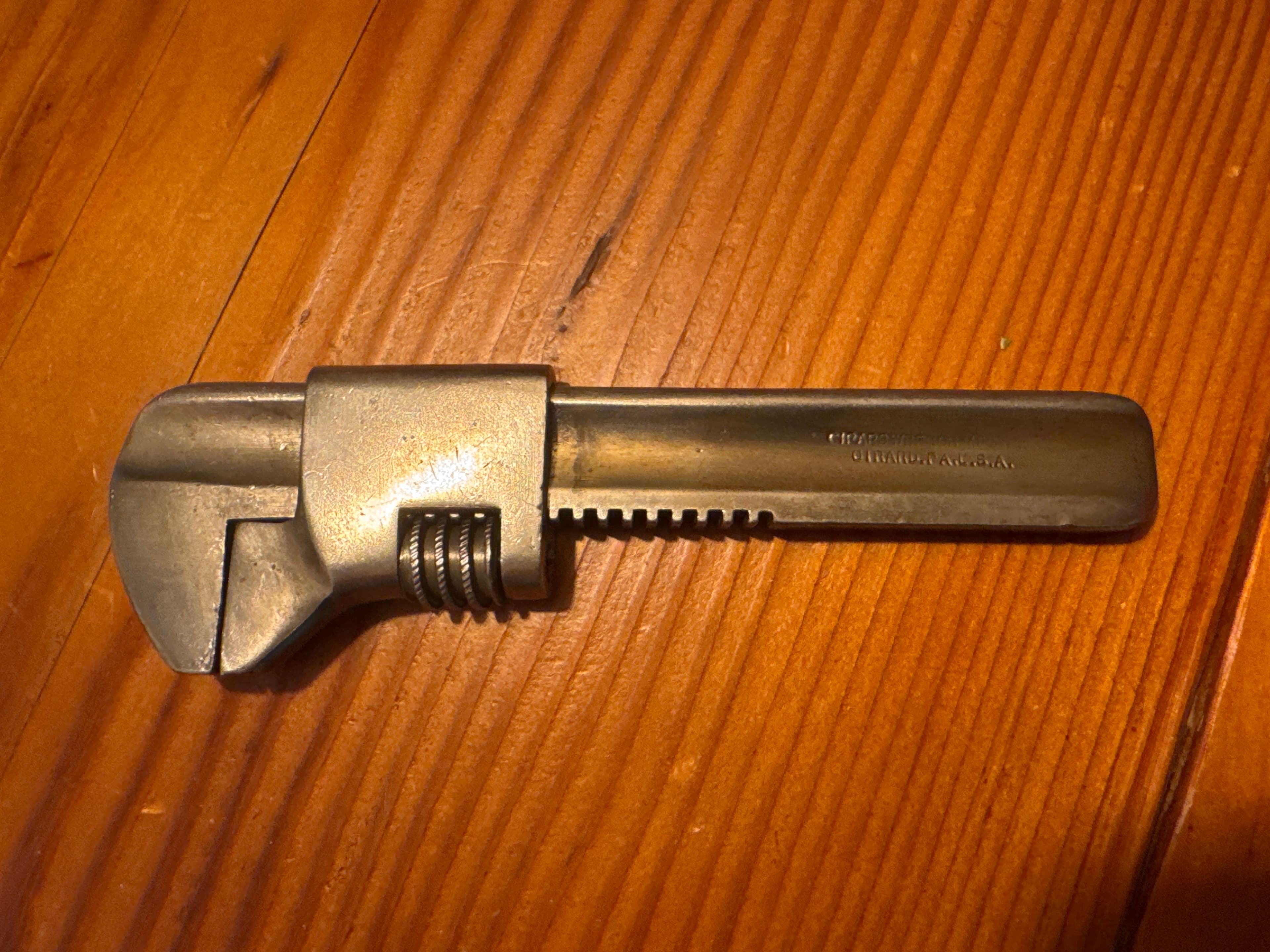 Girard adjustable bicycle wrench